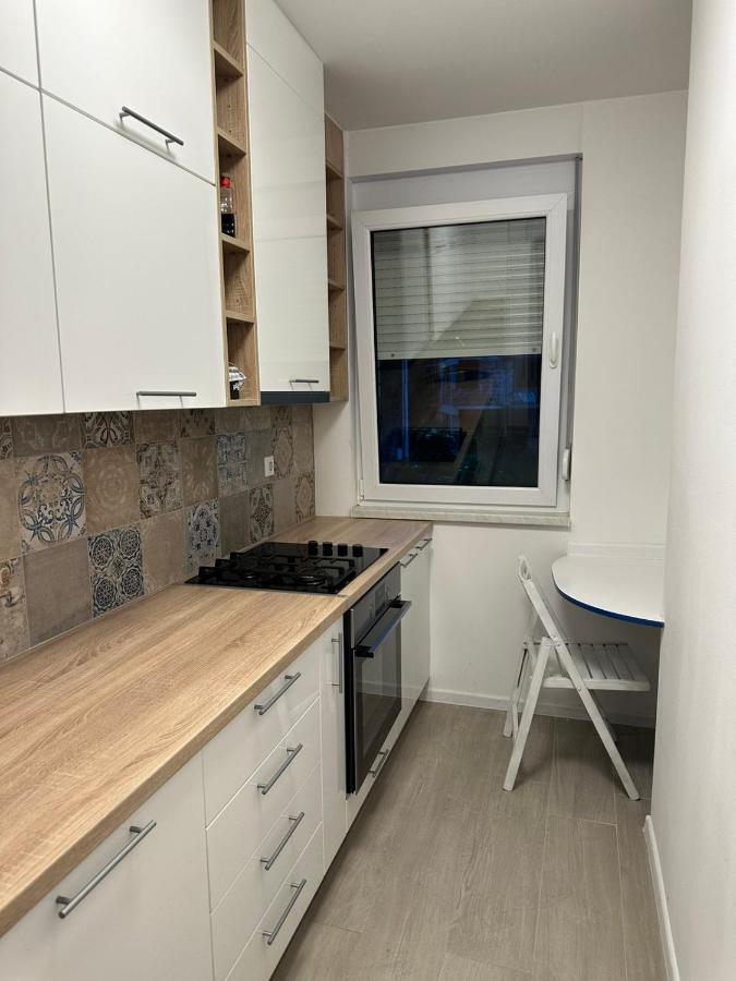 Apartament Novoureden Stan U Vitezu Zewnętrze zdjęcie